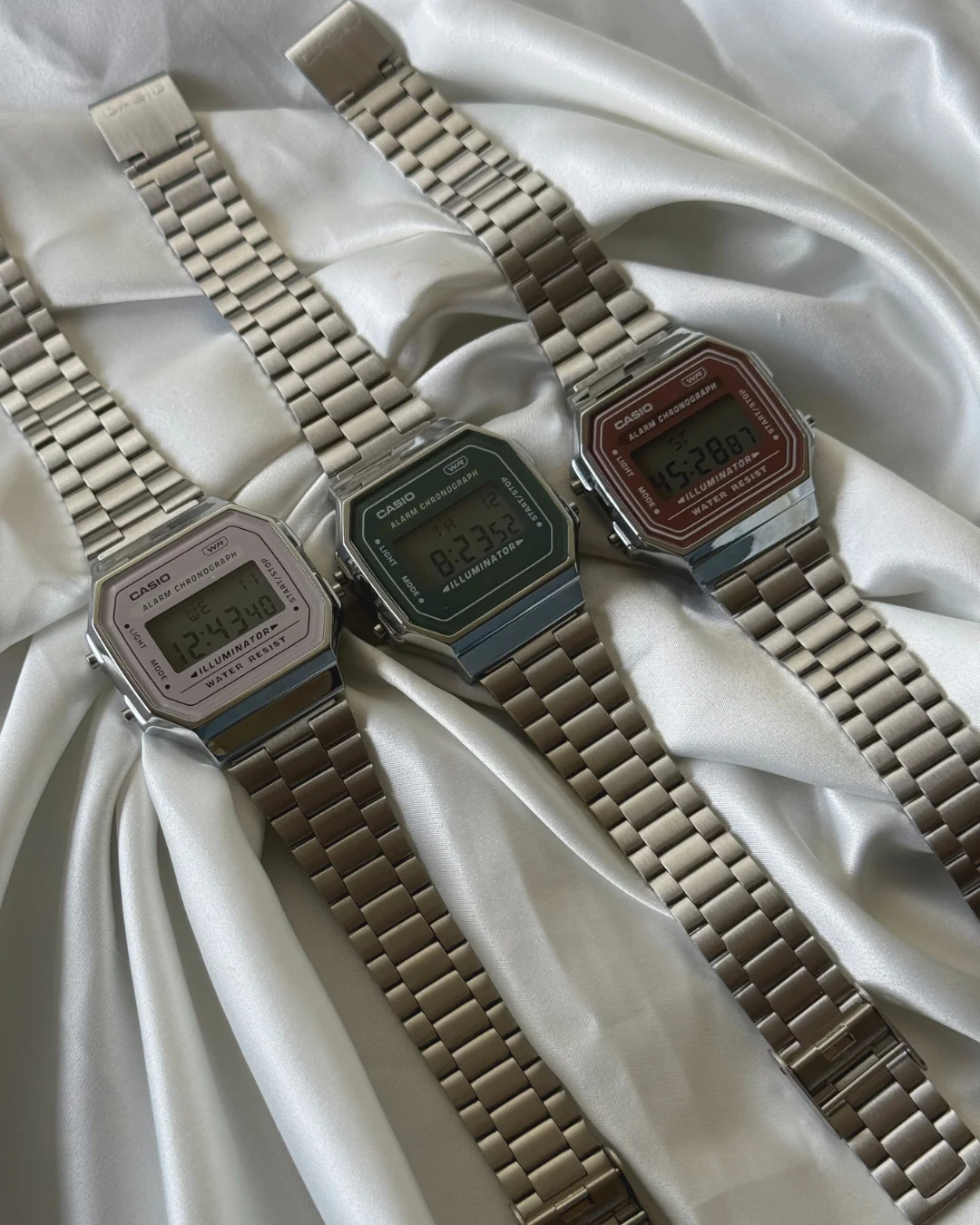 Vintage A168 Unisex (Digital Watch) - Image 3